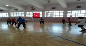 Cuma Günleri Öğretmen Öğrenci Karma Voleybol Maçları Başladı