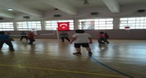 Cuma Günleri Öğretmen Öğrenci Karma Voleybol Maçları Başladı