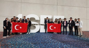 ISEFte Türk Bayrağını Dalgalandırdık