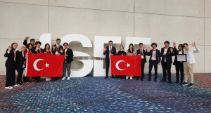 ISEFte Türk Bayrağını Dalgalandırdık