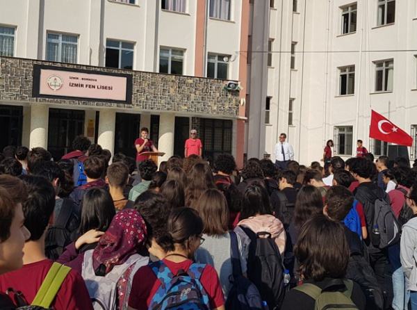 İzmir Fen Lisesi Öğrenci Meclisi Başkanı Seçildi
